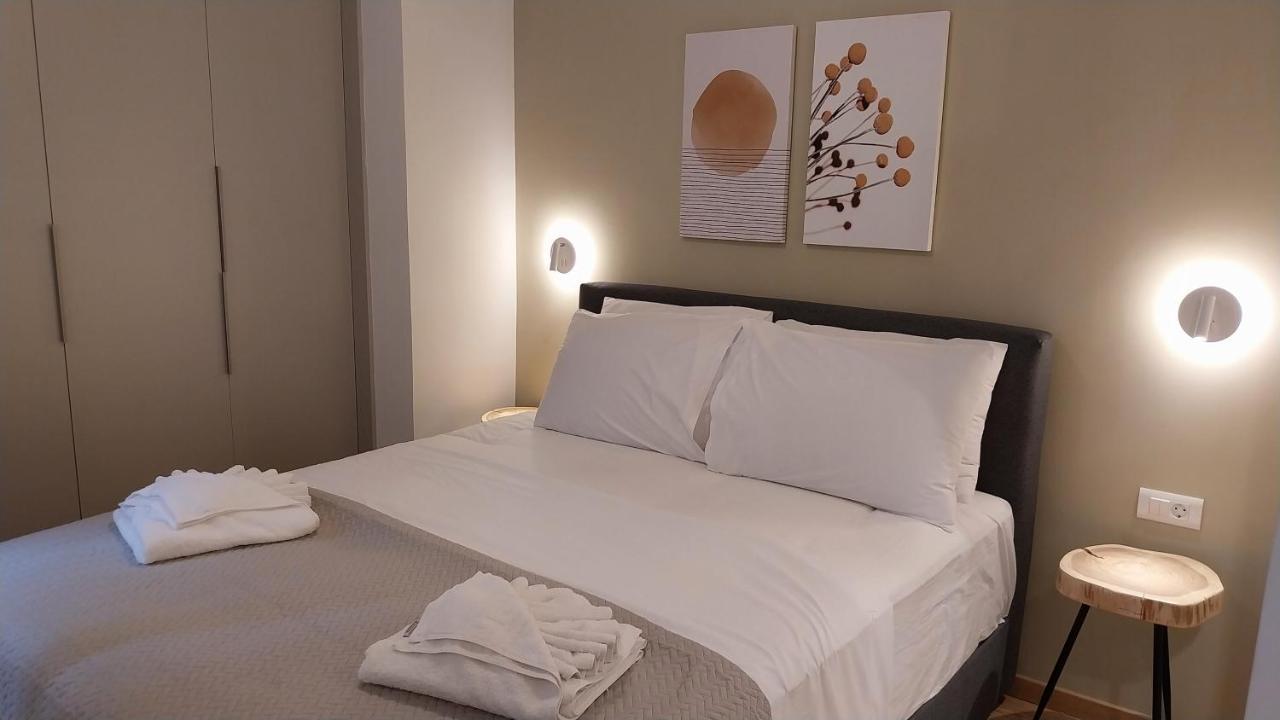 Uni Island - City Heart Suites 伊拉克利翁 外观 照片