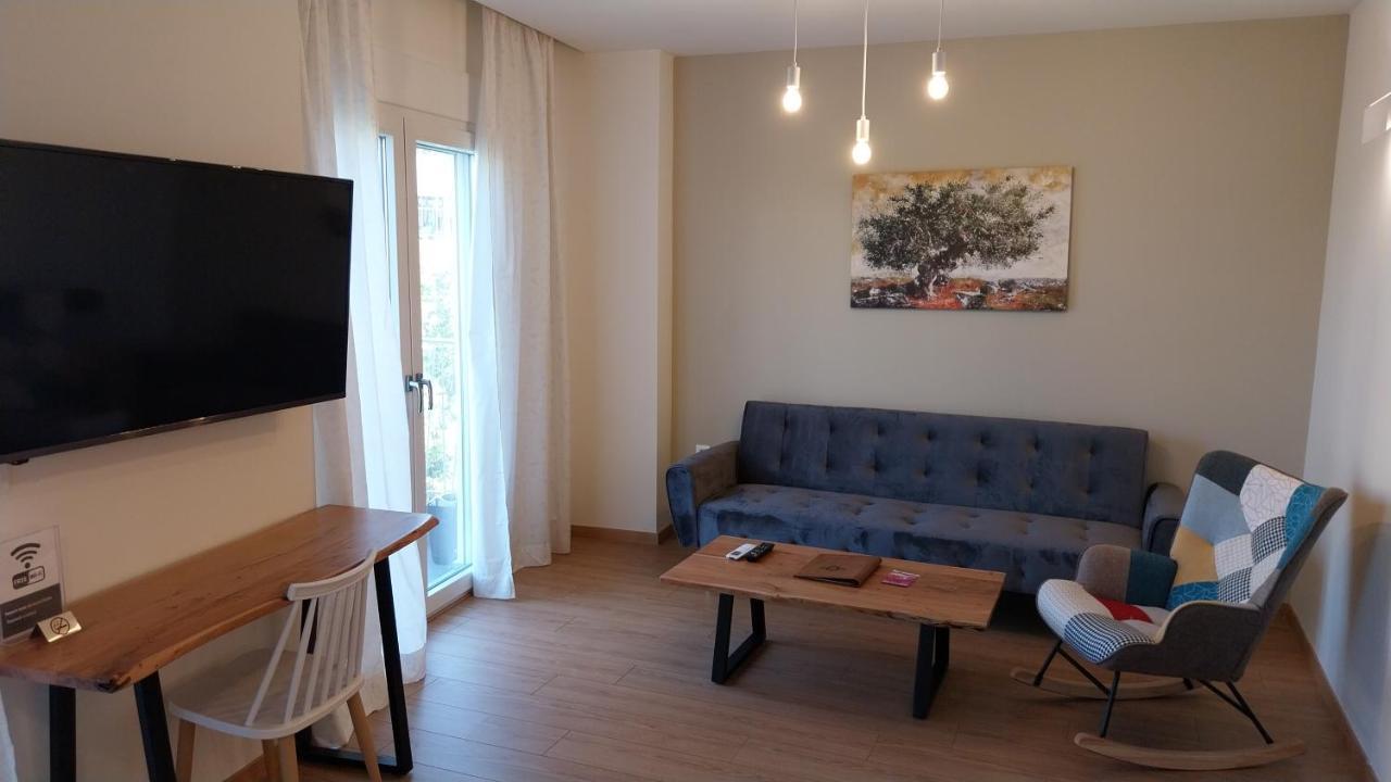 Uni Island - City Heart Suites 伊拉克利翁 外观 照片